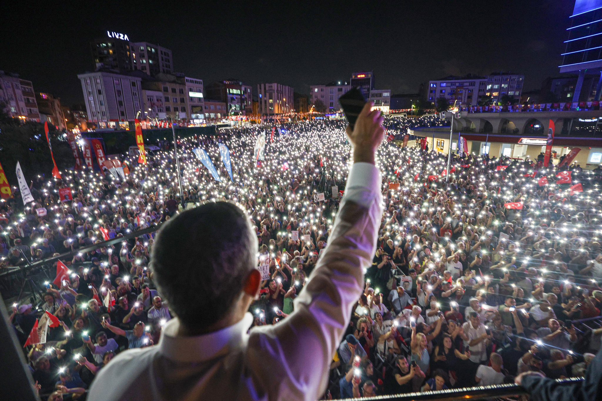 “Millet İradesine Sahip Çıkıyor” mitingi Kadıköy’de